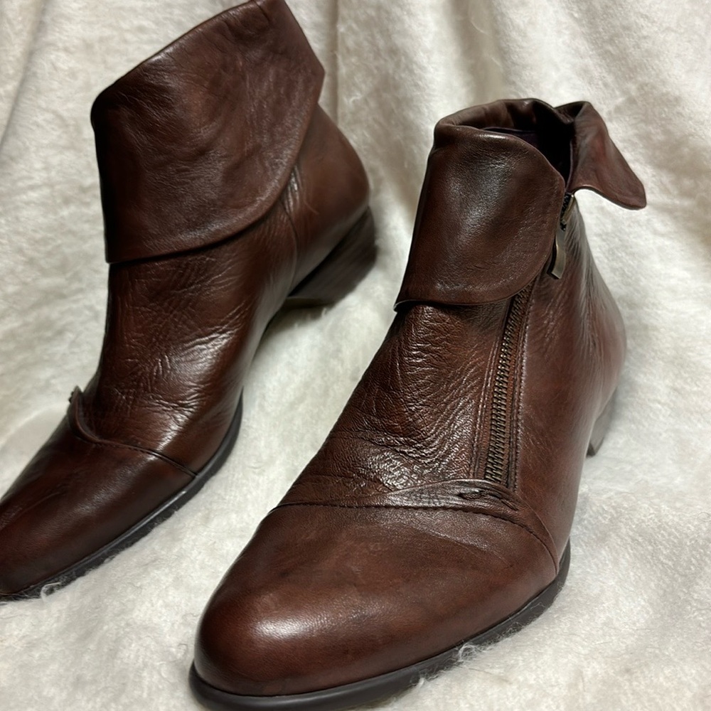 EVERYBODY by BZ MODA Shoes Brown Leather Sz 40.5 Booties Zip